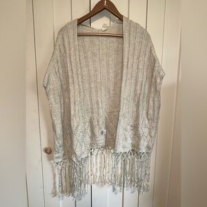 LA Hearts shawl - poncho